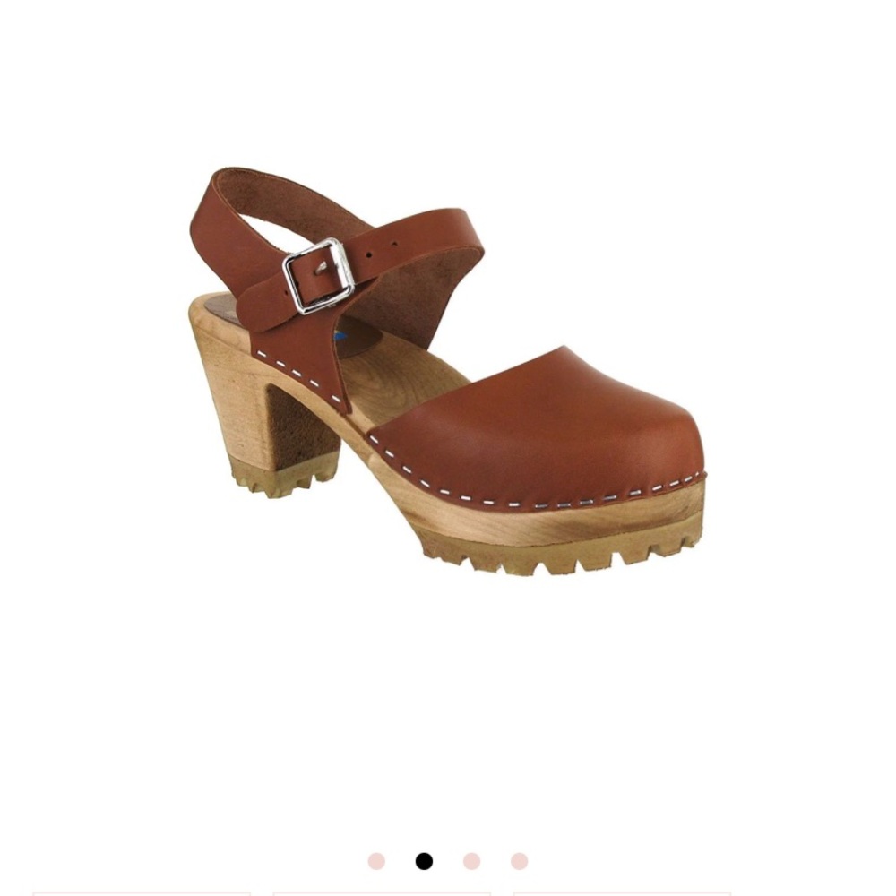 Clogs